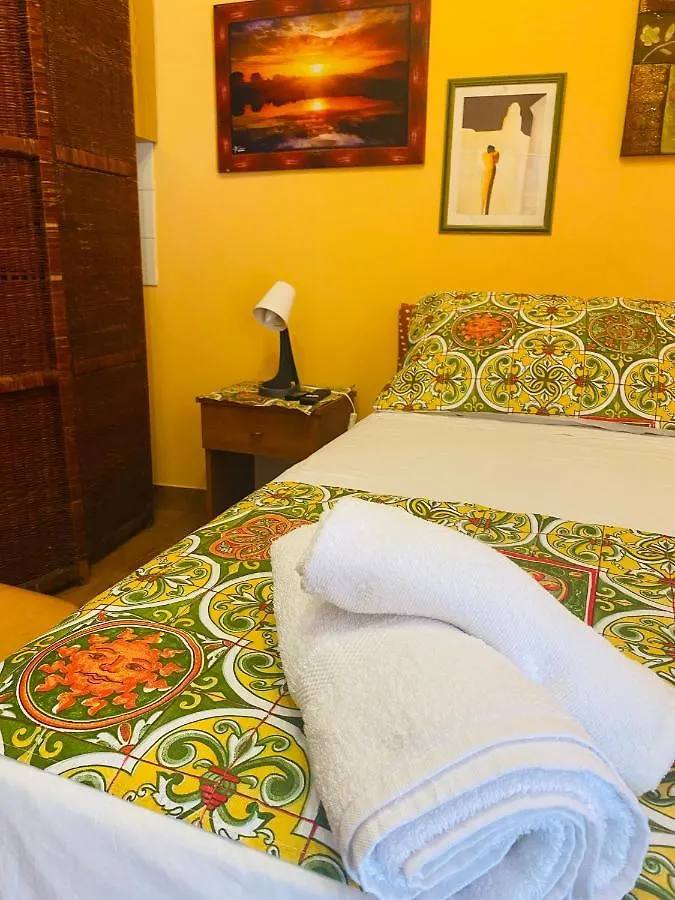 Apartment Cottage Gole Alcantara Gloria Room Graniti
